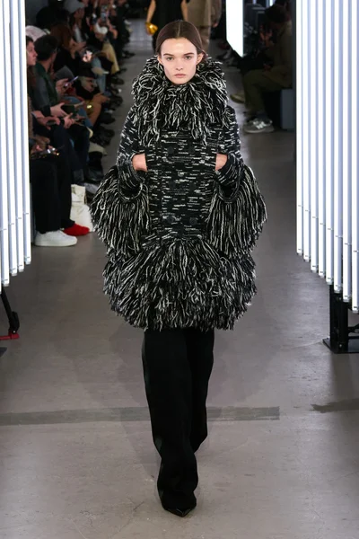 Look 34
